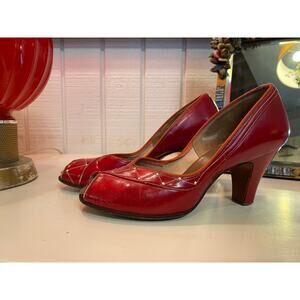 vintage 1940s red leather shoes size 5 40s fashion pumps pin up film noir
